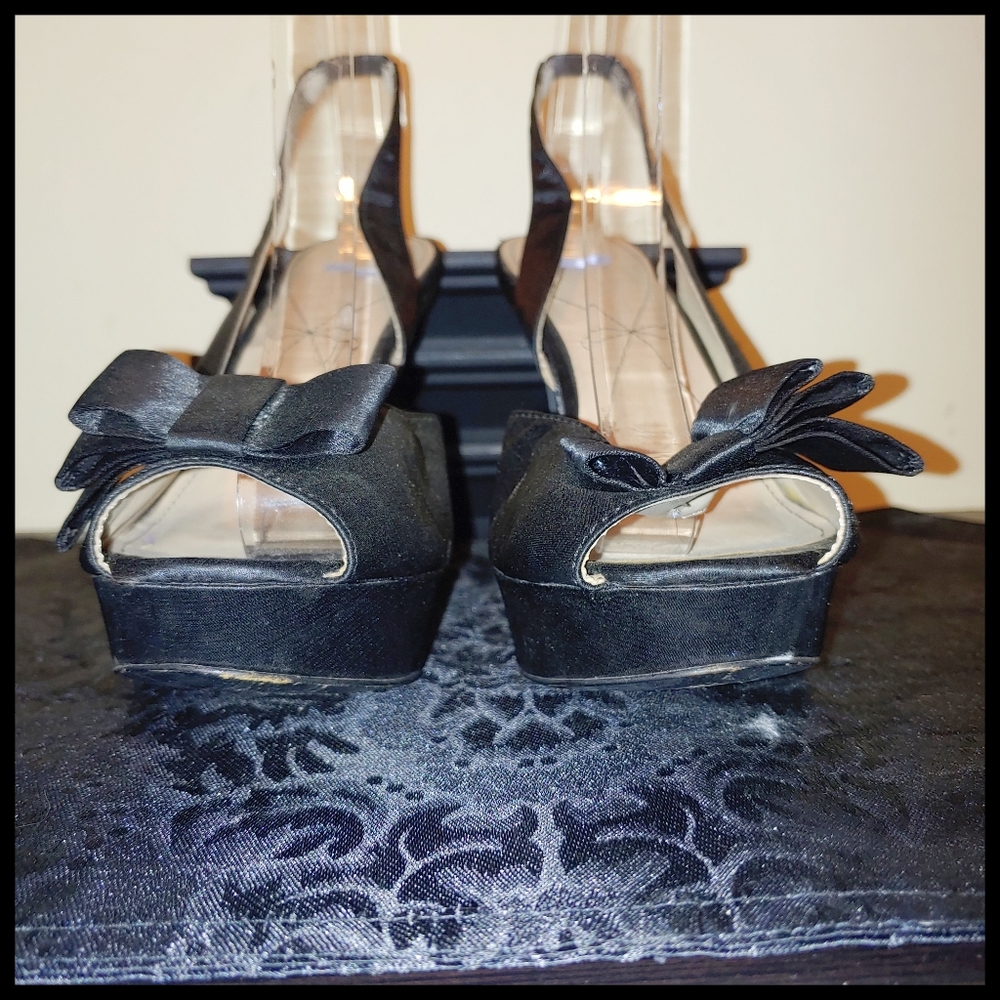 Mootsies Tootsie Black Satin Heels with Bow, 8.5 - Picture 3 of 11
